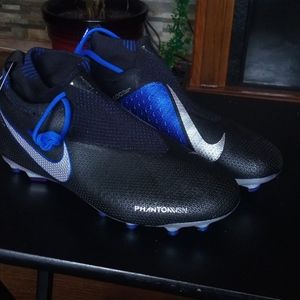 Nike phantom ghost lace cleats